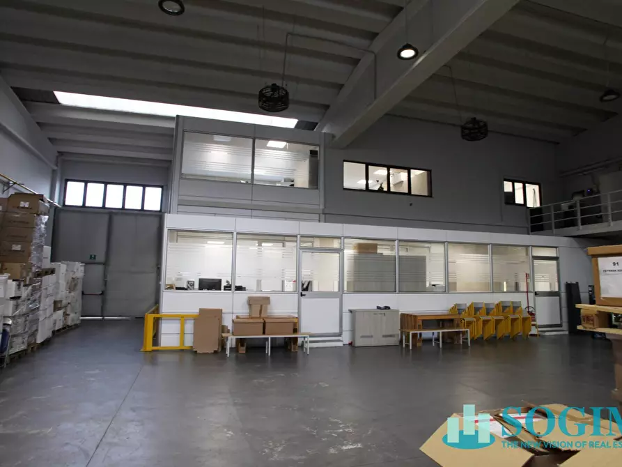 Immagine 11 di Capannone industriale in vendita  in via della pace a San Giuliano Milanese