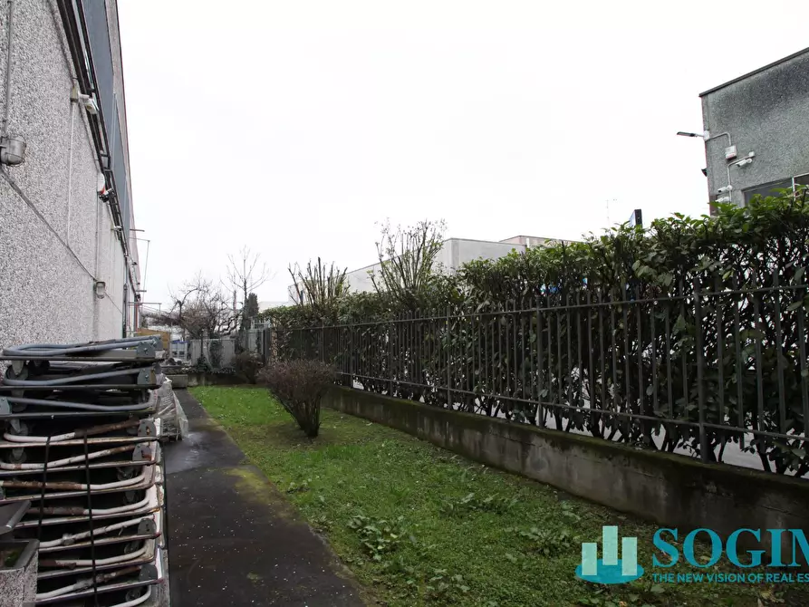 Immagine 12 di Capannone industriale in vendita  in via della pace a San Giuliano Milanese