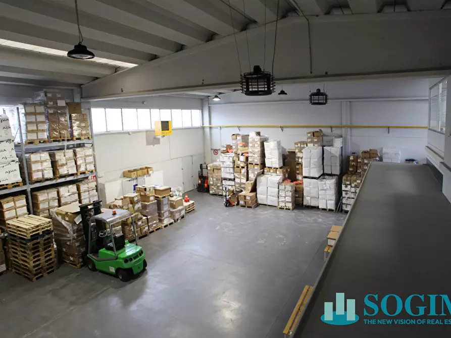 Immagine 15 di Capannone industriale in vendita  in via della pace a San Giuliano Milanese