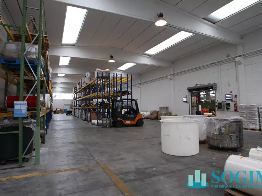 Immagine 28 di Capannone industriale in vendita  in via pascoli a Basiano