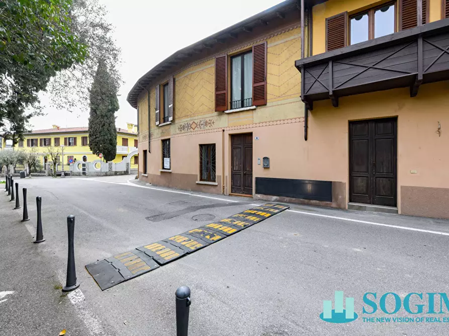 Immagine 18 di Appartamento in vendita  in via spiaggia d'oro a Salò