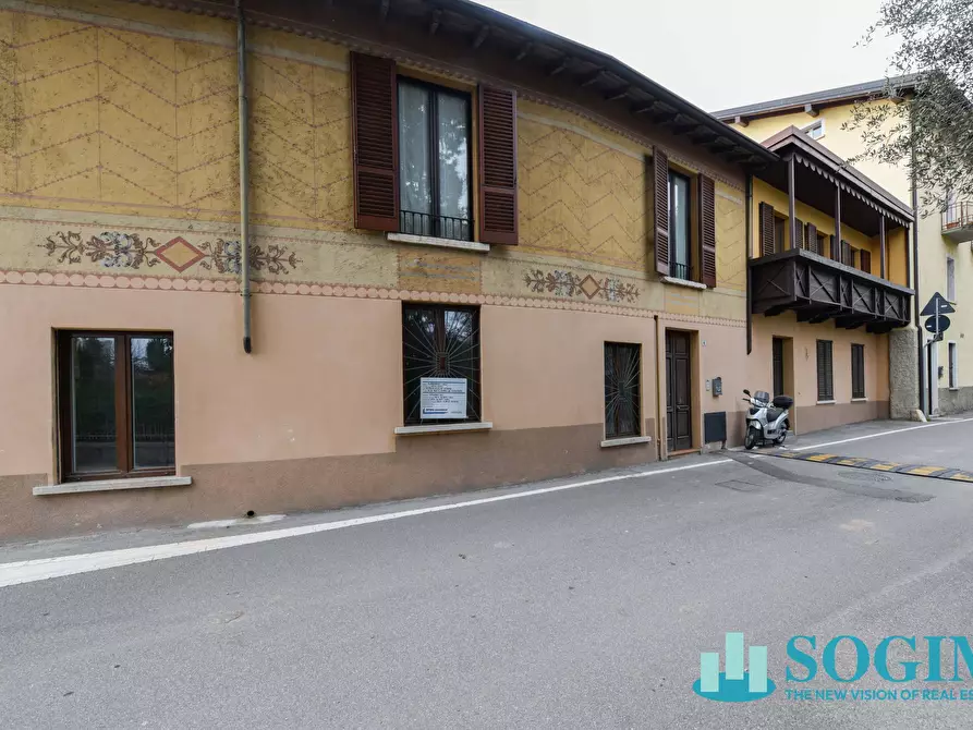 Immagine 19 di Appartamento in vendita  in via spiaggia d'oro a Salò