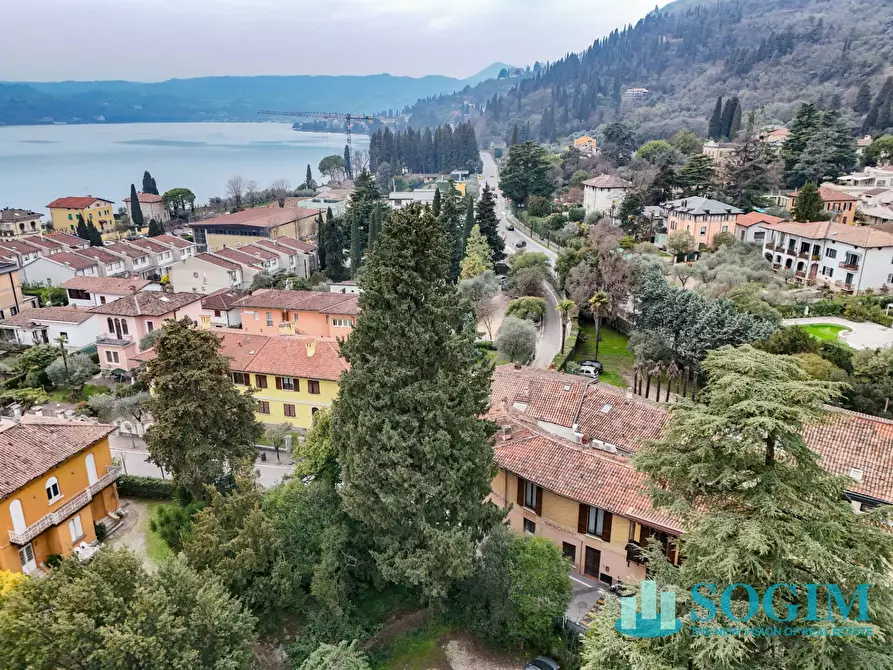 Immagine 23 di Appartamento in vendita  in via spiaggia d'oro a Salò