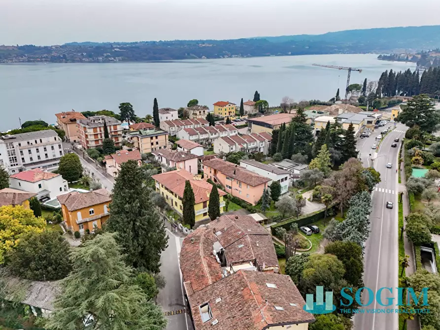 Immagine 25 di Appartamento in vendita  in via spiaggia d'oro a Salò