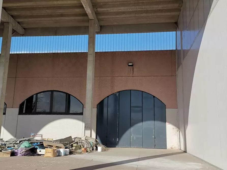 Immagine 9 di Capannone industriale in affitto  in Via Sirtori a Rho