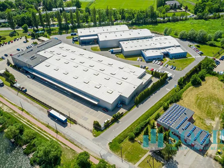 Immagine 15 di Capannone industriale in affitto  a Rovato