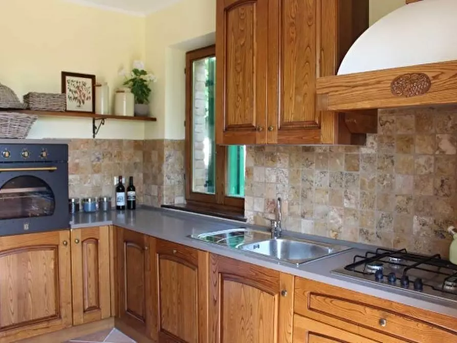 Immagine 17 di Rustico / casale in vendita  in VILLA VIDONI a Amandola