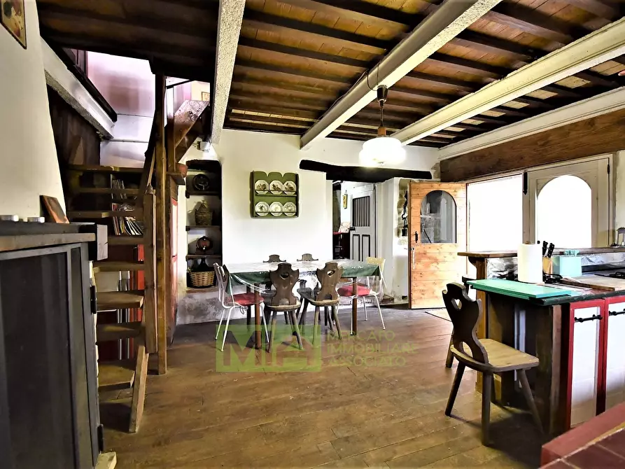 Immagine 1 di Casa indipendente in vendita  in villa botundoli a Amandola