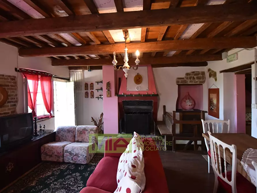 Immagine 11 di Casa indipendente in vendita  in villa botundoli a Amandola