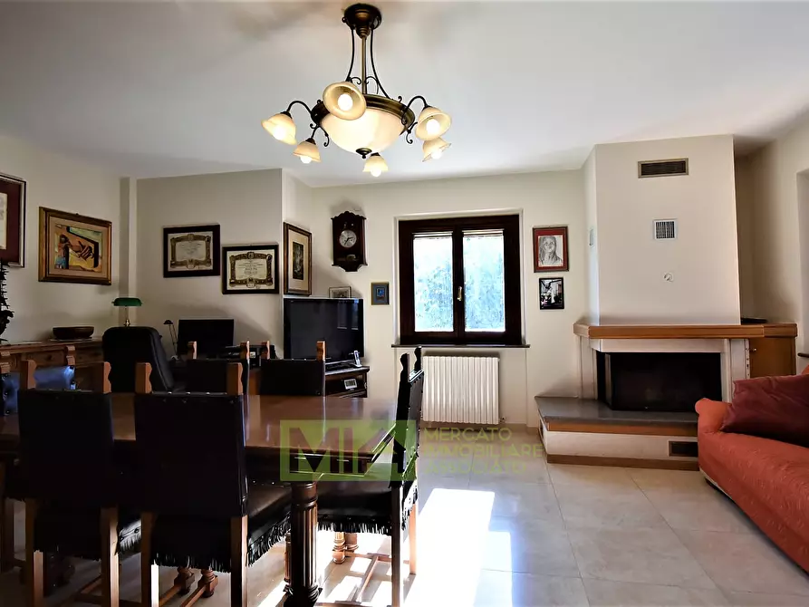 Immagine 21 di Villa in vendita  in CASA TASSO a Amandola