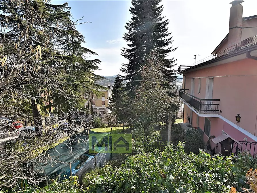 Immagine 8 di Villa in vendita  in fabio filzi a Amandola
