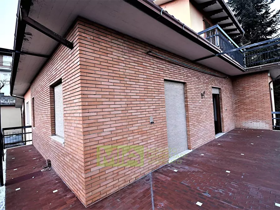 Immagine 19 di Villa in vendita  in fabio filzi a Amandola