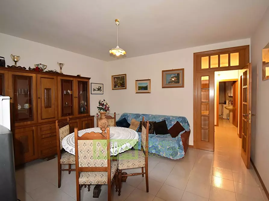 Immagine 1 di Appartamento in vendita  in villa salvi a Amandola
