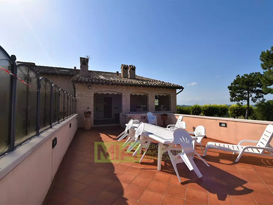 Immagine 22 di Villa in vendita  in serra a Cagli