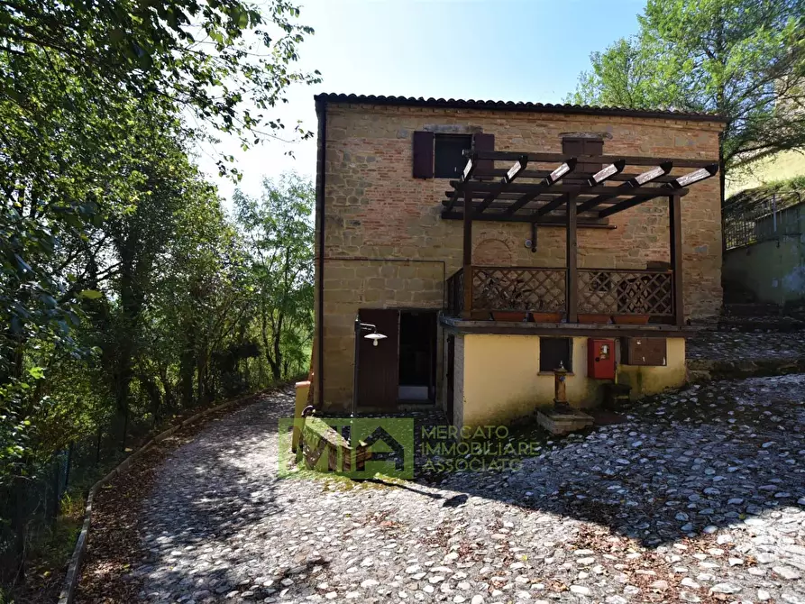Immagine 3 di Casa indipendente in vendita  in Contrada Migliarucci a Sarnano