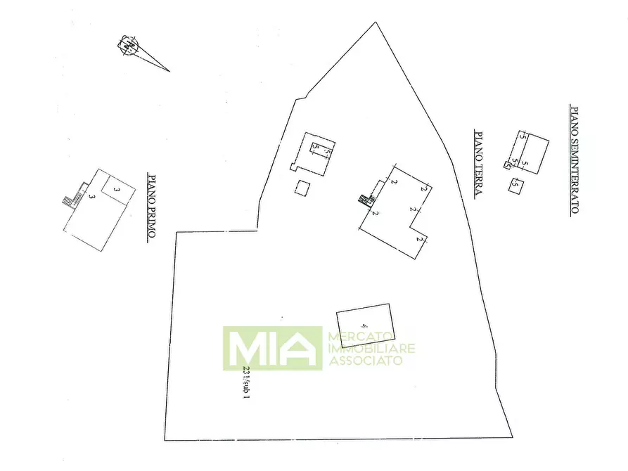 Immagine 21 di Rustico / casale in vendita  in contrada corneto a Carassai