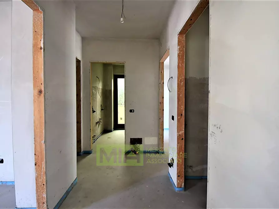 Immagine 10 di Appartamento in vendita  a Amandola