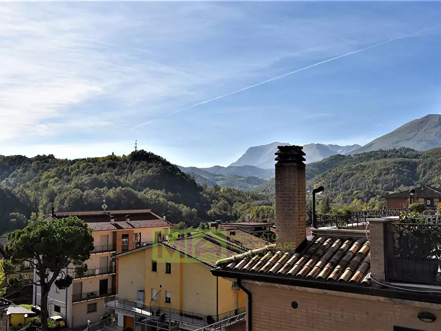 Immagine 12 di Appartamento in vendita  a Amandola