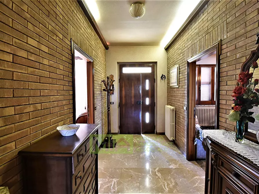 Immagine 23 di Villa in vendita  in contrada fegatara a Montegiorgio