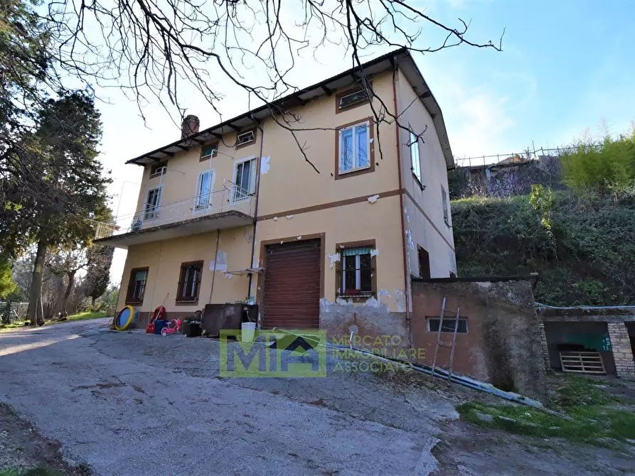 Immagine 2 di Casa indipendente in vendita  in Contrada Le Grazie a Montelparo