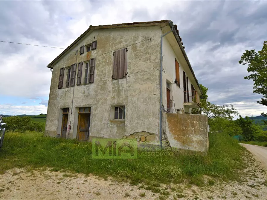 Immagine 1 di Rustico / casale in vendita  in Località Villa Caccianebbia a Amandola