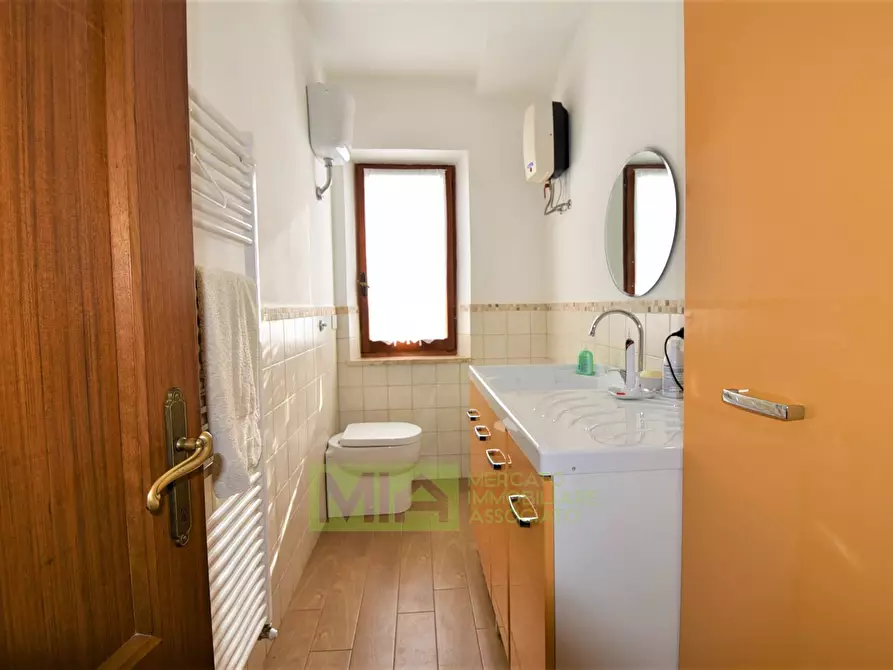 Immagine 11 di Villa in vendita  in Loc. Montazzolino a Montefortino