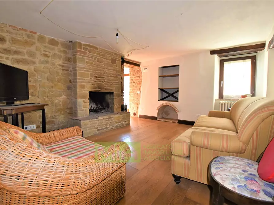 Immagine 25 di Rustico / casale in vendita  in C.DA VALLE a Gualdo