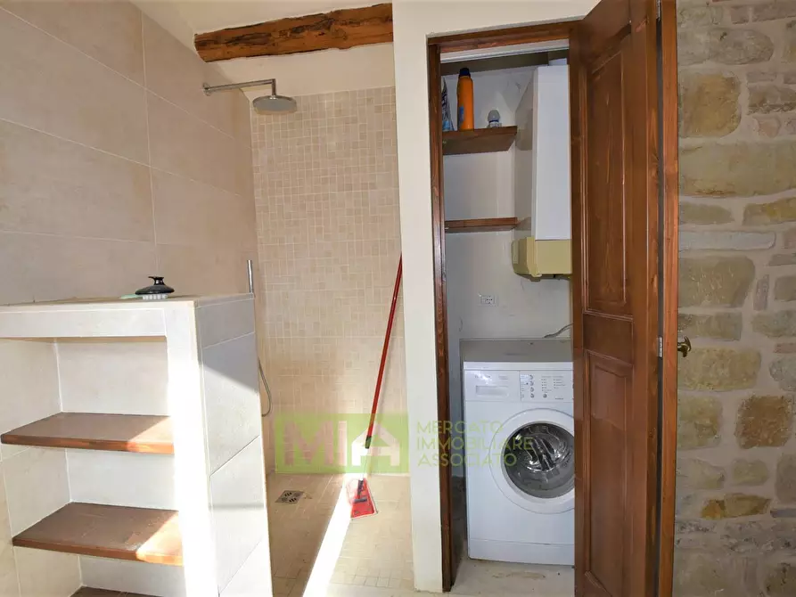 Immagine 28 di Rustico / casale in vendita  in C.DA VALLE a Gualdo