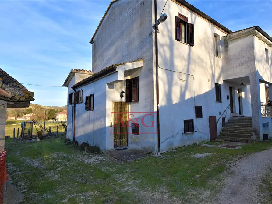 Immagine 15 di Casa indipendente in vendita  in Contrada Schito a Sarnano