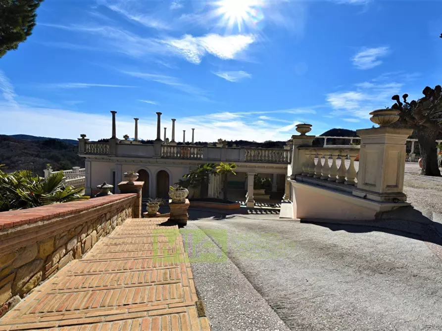 Immagine 11 di Villa in vendita  in contrada Pretattoni a Montefortino