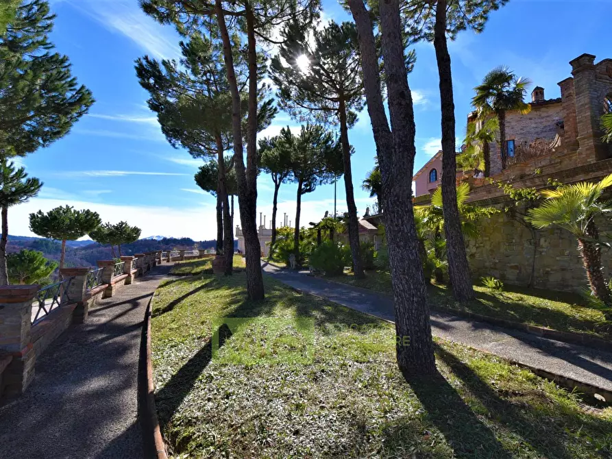 Immagine 17 di Villa in vendita  in contrada Pretattoni a Montefortino