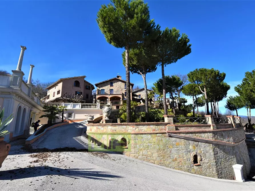 Immagine 2 di Villa in vendita  in contrada Pretattoni a Montefortino