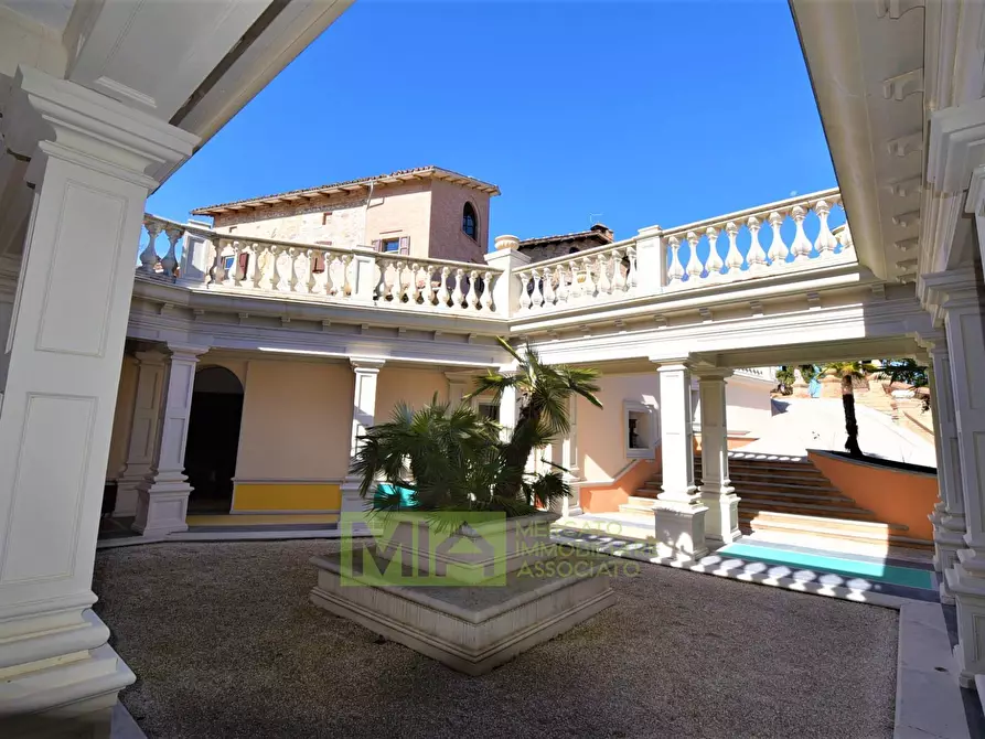 Immagine 23 di Villa in vendita  in contrada Pretattoni a Montefortino