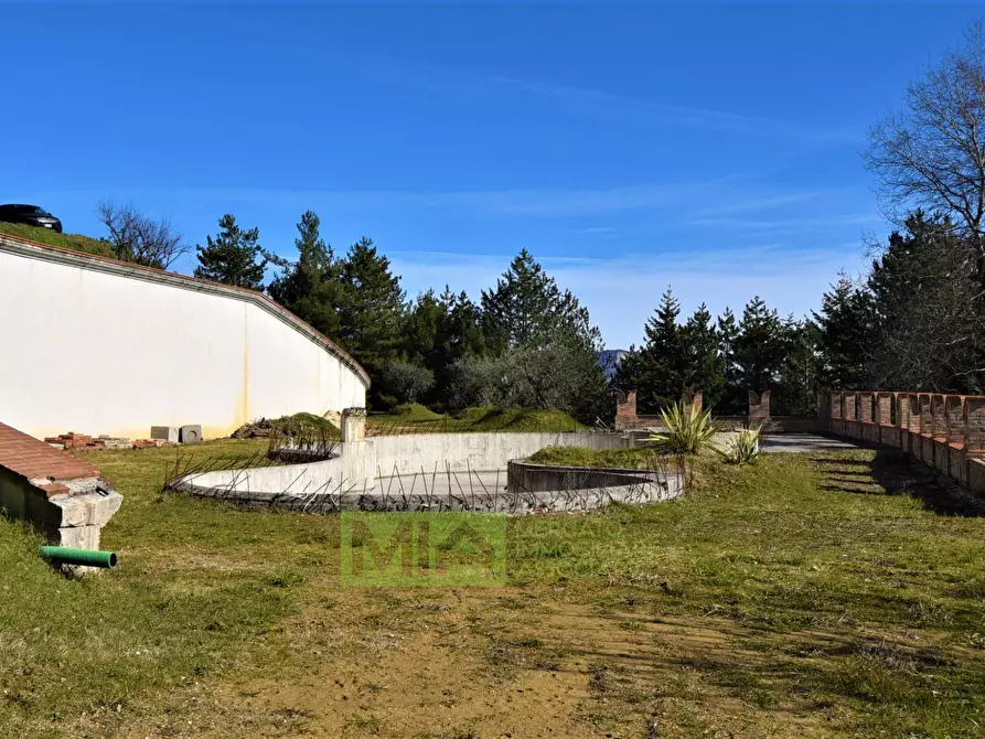 Immagine 27 di Villa in vendita  in contrada Pretattoni a Montefortino