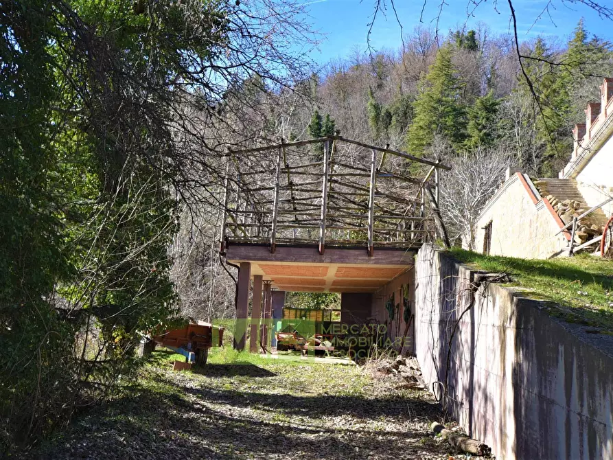 Immagine 29 di Villa in vendita  in contrada Pretattoni a Montefortino