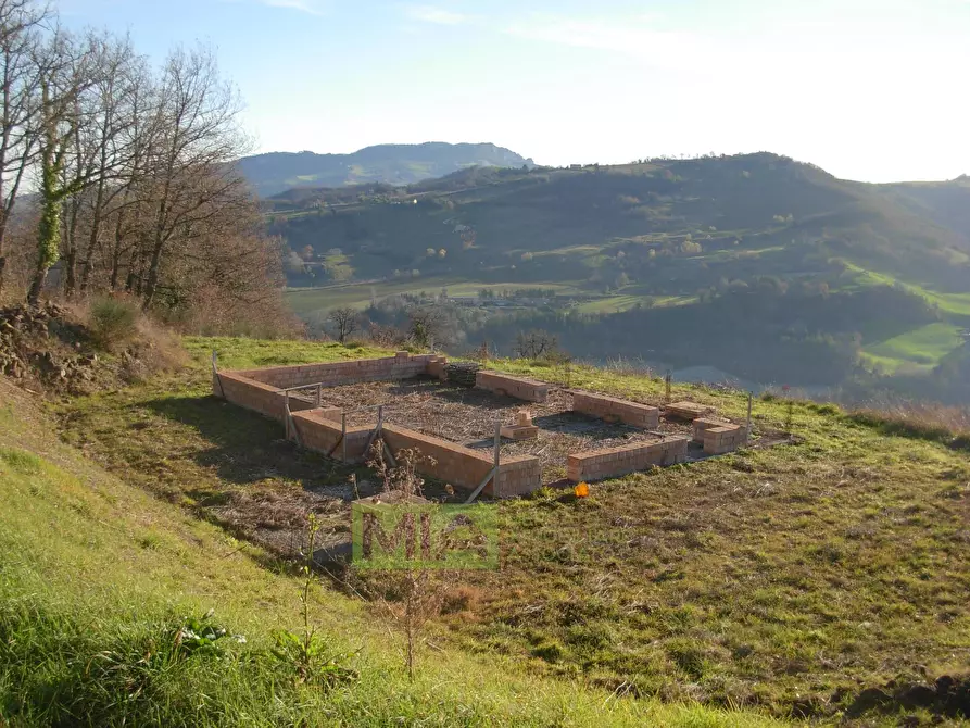 Immagine 4 di Terreno agricolo in vendita  in località caccianebbia a Amandola