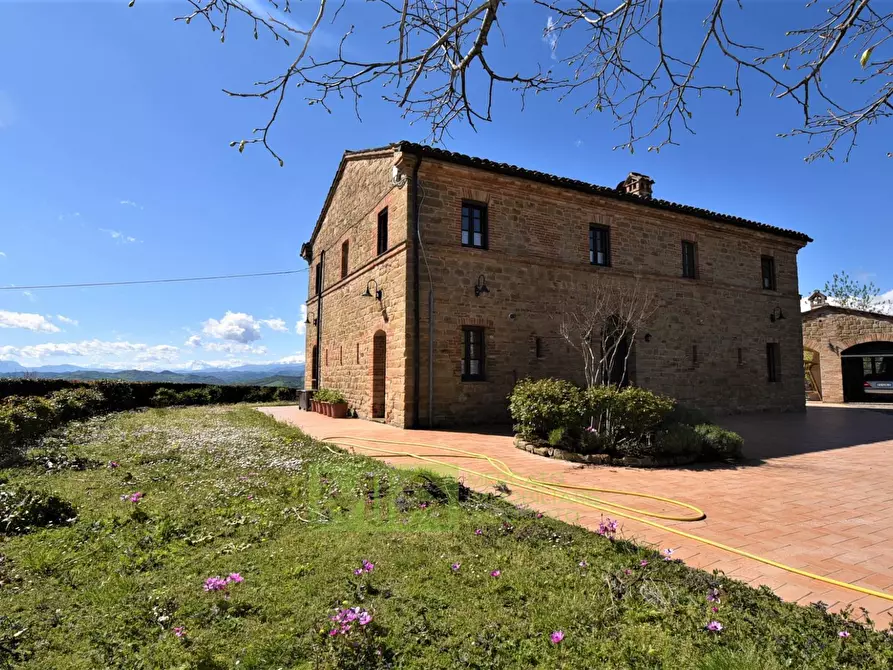 Immagine 5 di Rustico / casale in vendita  in via Belvedere a Gualdo