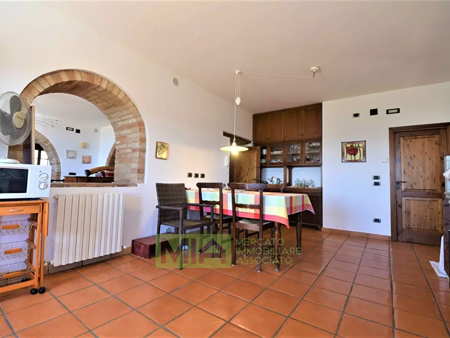 Immagine 14 di Rustico / casale in vendita  in via Belvedere a Gualdo