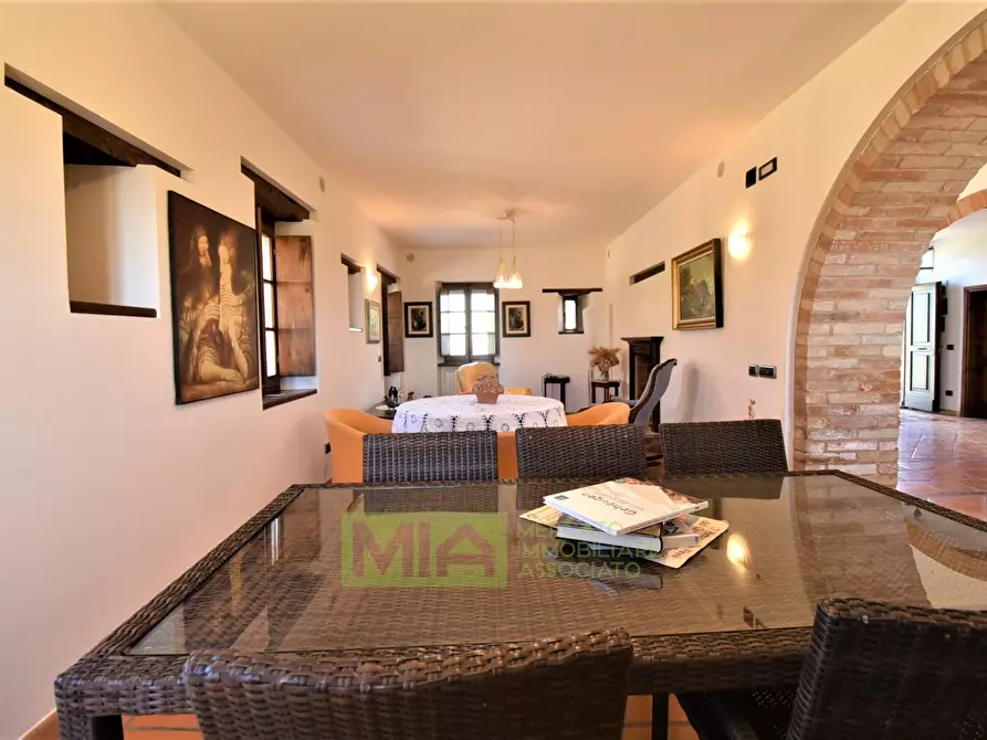 Immagine 17 di Rustico / casale in vendita  in via Belvedere a Gualdo