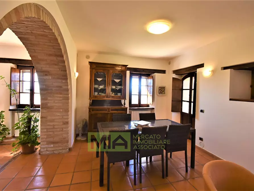 Immagine 18 di Rustico / casale in vendita  in via Belvedere a Gualdo