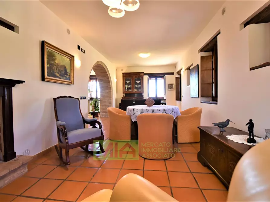 Immagine 20 di Rustico / casale in vendita  in via Belvedere a Gualdo