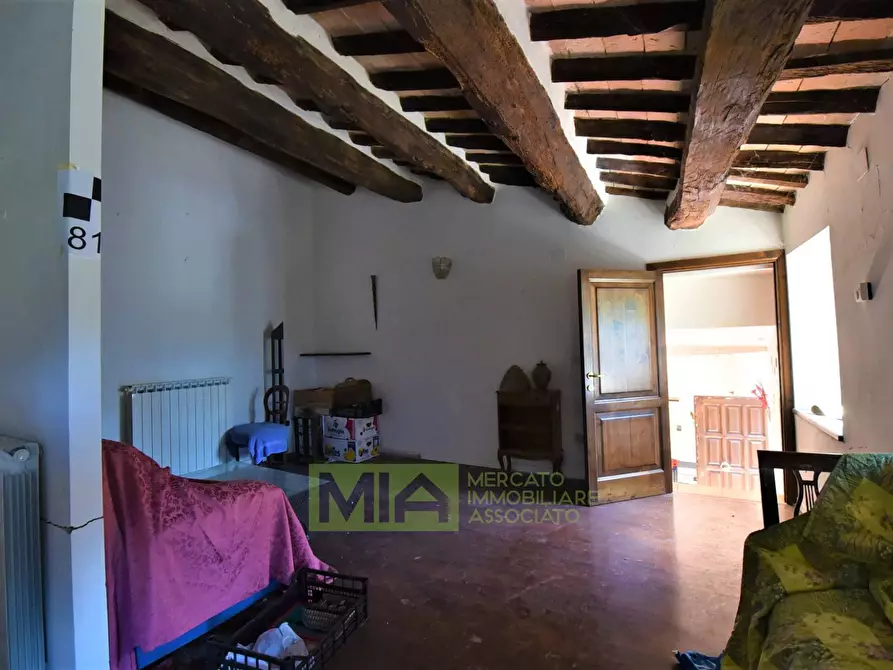 Immagine 6 di Rustico / casale in vendita  in Via Strada a Gualdo