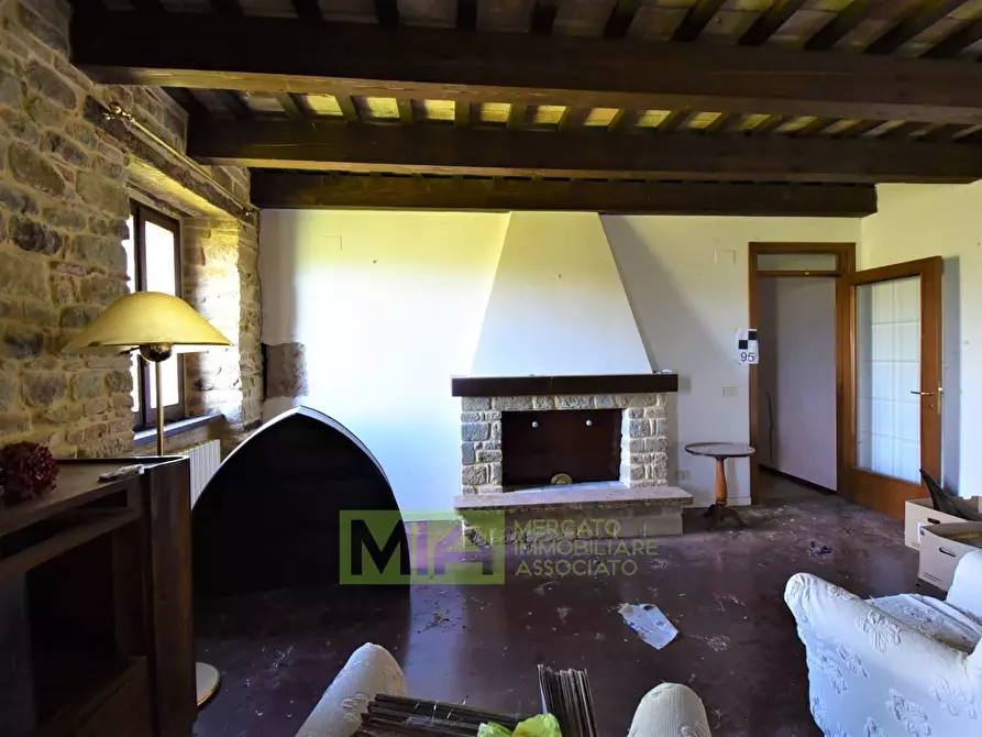 Immagine 9 di Rustico / casale in vendita  in Via Strada a Gualdo