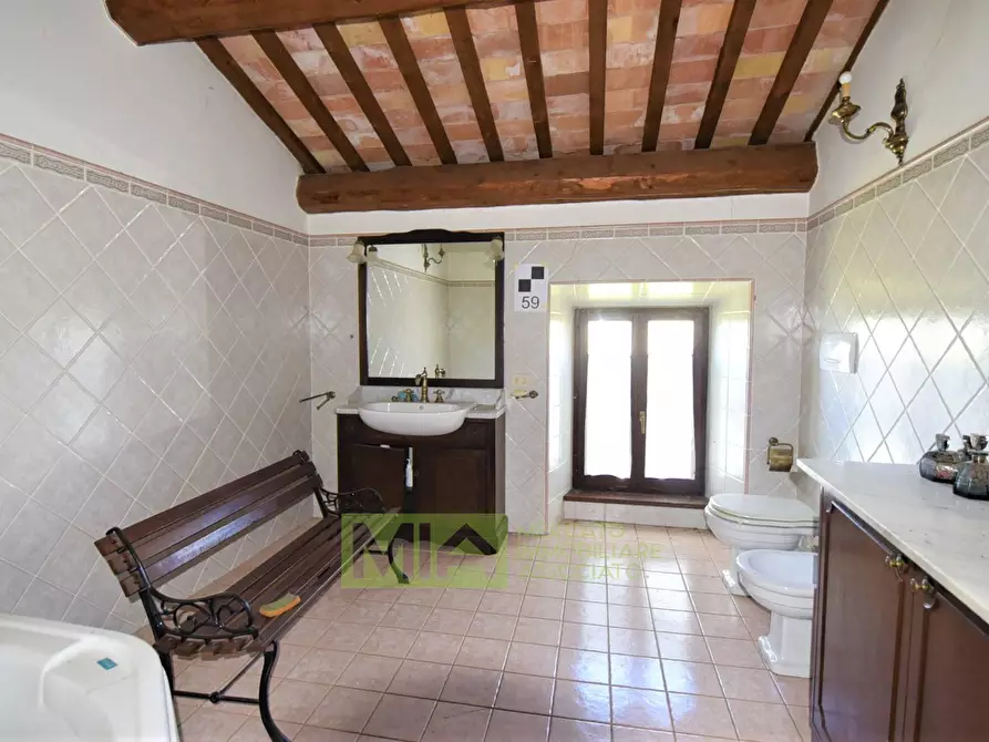 Immagine 15 di Rustico / casale in vendita  in Via Strada a Gualdo