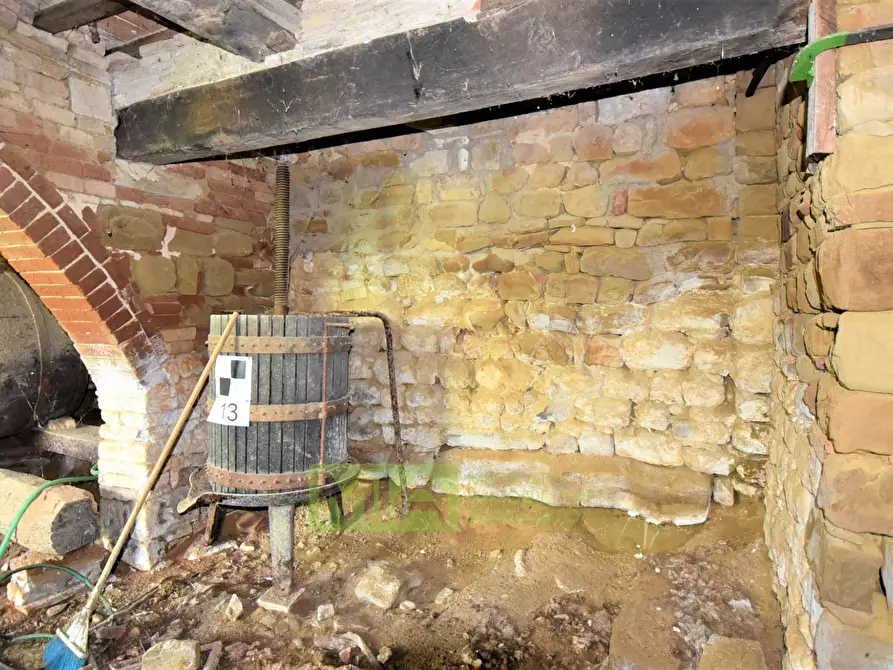 Immagine 30 di Rustico / casale in vendita  in Via Strada a Gualdo