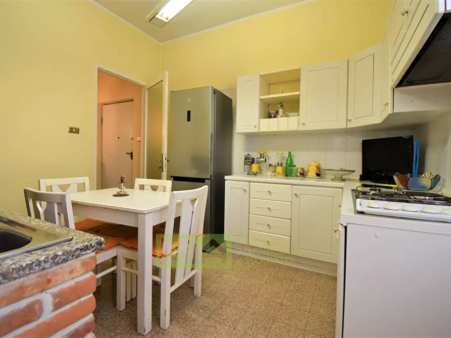 Immagine 10 di Appartamento in vendita  in Via Pignotto a Amandola