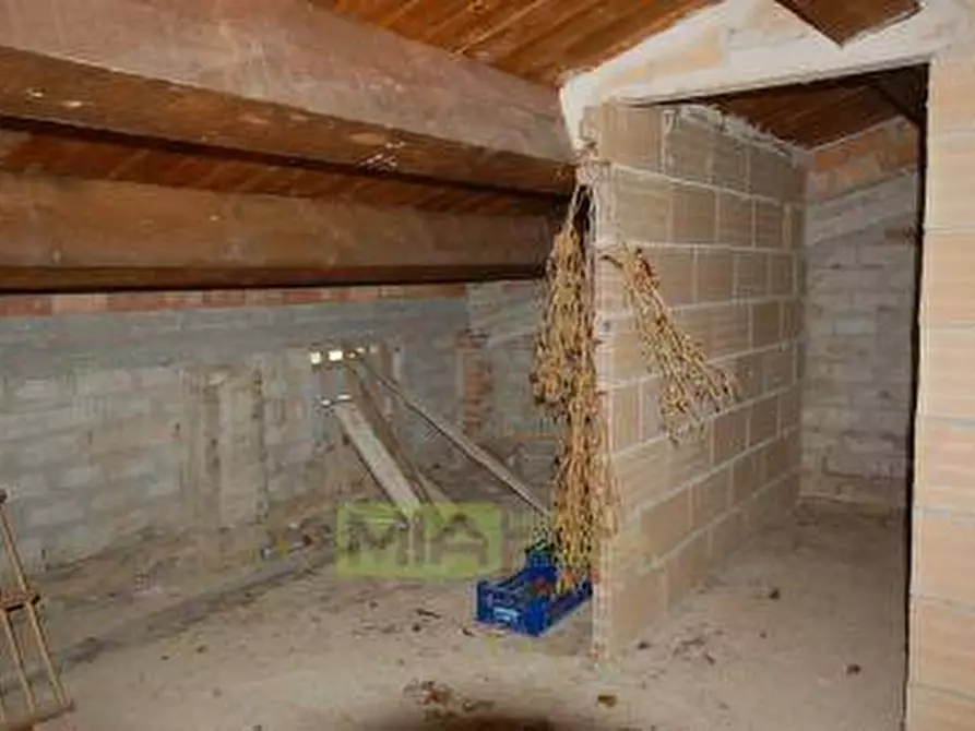 Immagine 13 di Casa indipendente in vendita  in villa salvi a Amandola