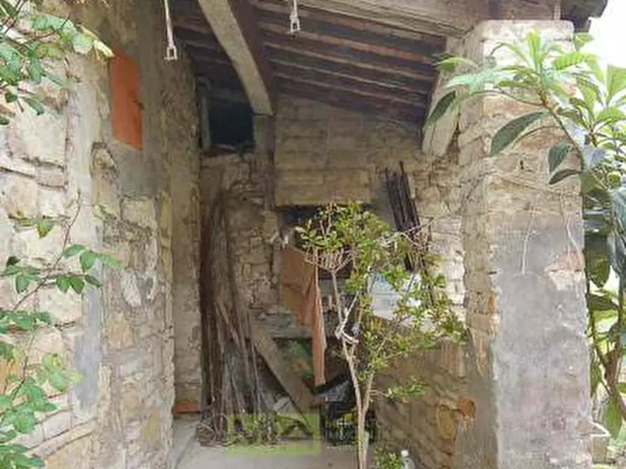 Immagine 5 di Casa indipendente in vendita  in villa salvi a Amandola