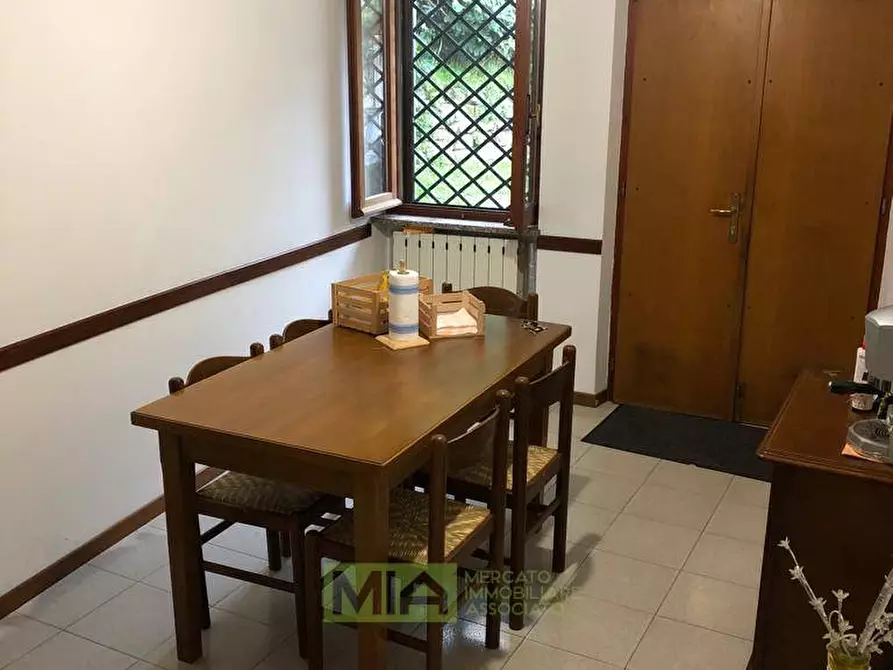 Immagine 3 di Appartamento in vendita  in villa salvi a Amandola