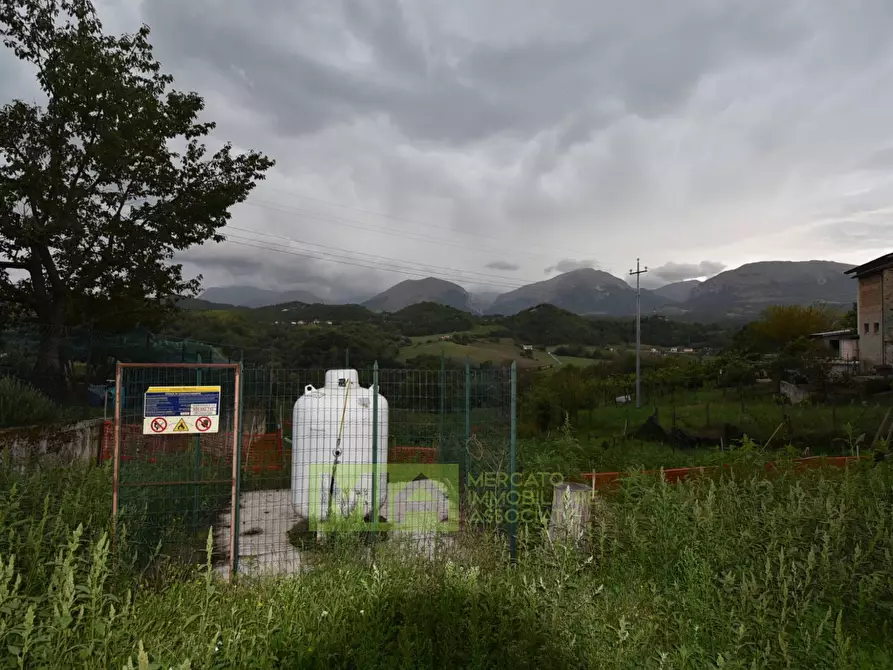Immagine 23 di Casa indipendente in vendita  in villa salvi a Amandola
